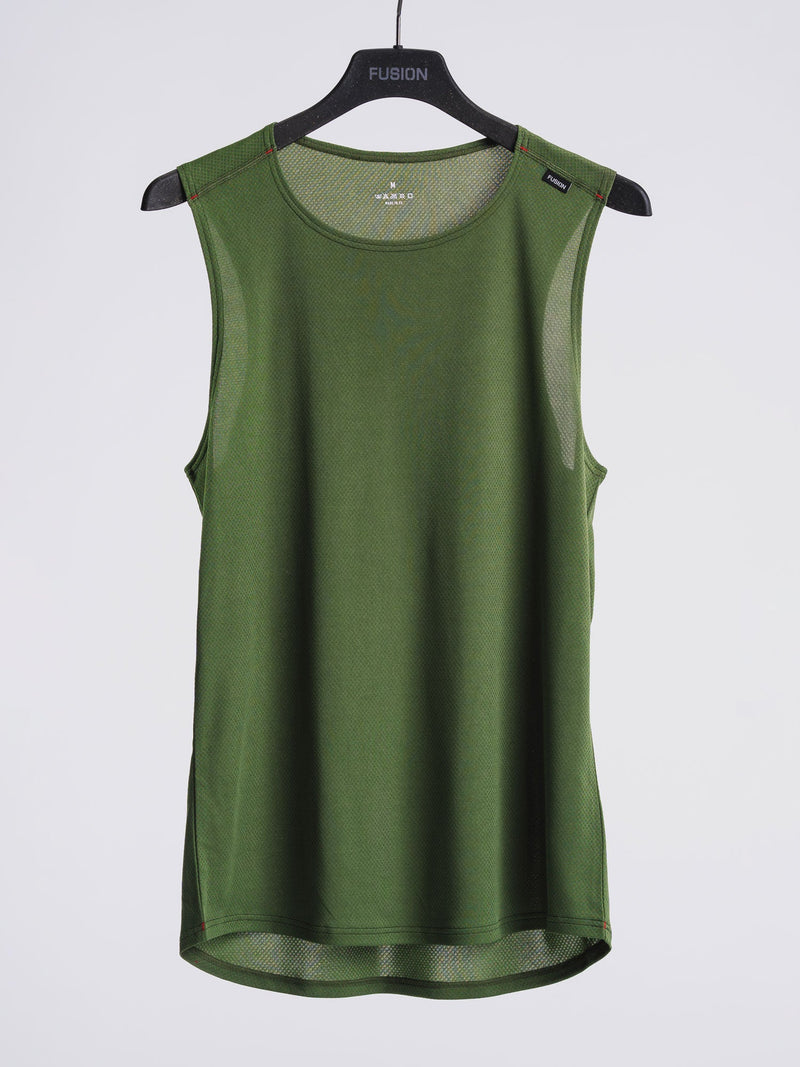 Green / M